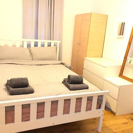 Rahal Hotel London Exterior photo